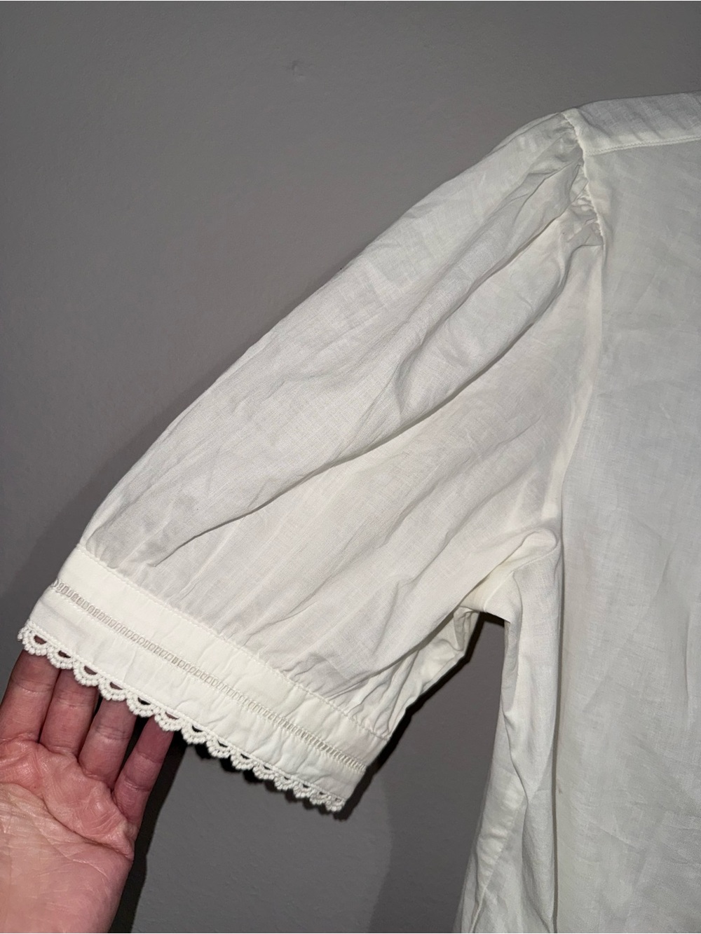 Time and Tru Women's Winter White Button-Front Lace-Trim Blouse XXXL (22) - Picture 3 of 7